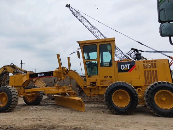 Motoniveladora cat 140h