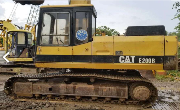 Cat E200B